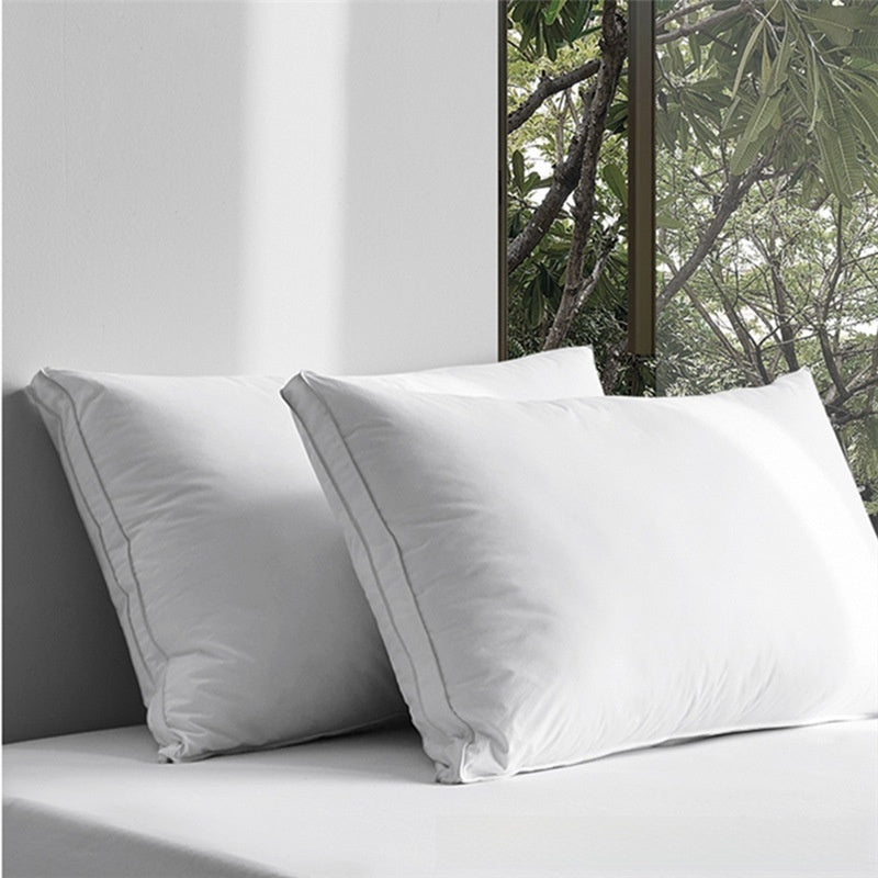 Cotton jet three-dimensional antibacterial anti-mite white pillow