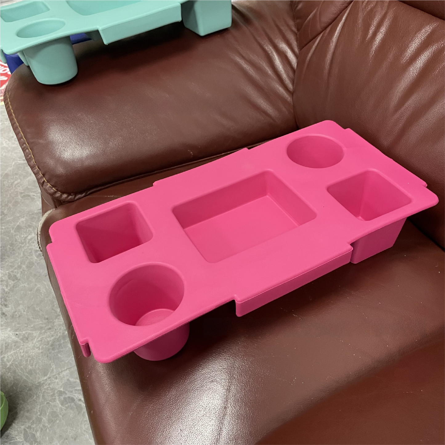 Covered beverage compartmentalized bag