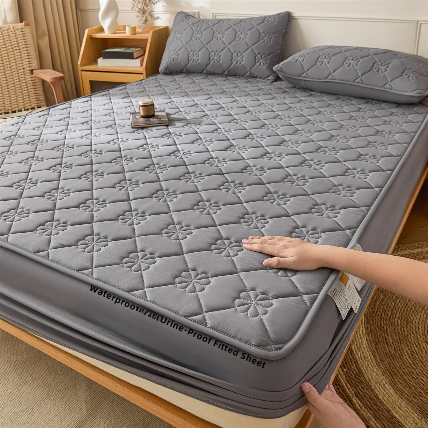 Cradle-style bed cover, baby-safe bed sheet