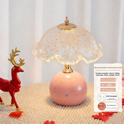 Cream Style Bedside Table Lamp