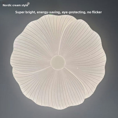 Cream-style ceiling lamp