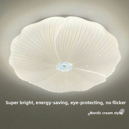 Cream-style ceiling lamp
