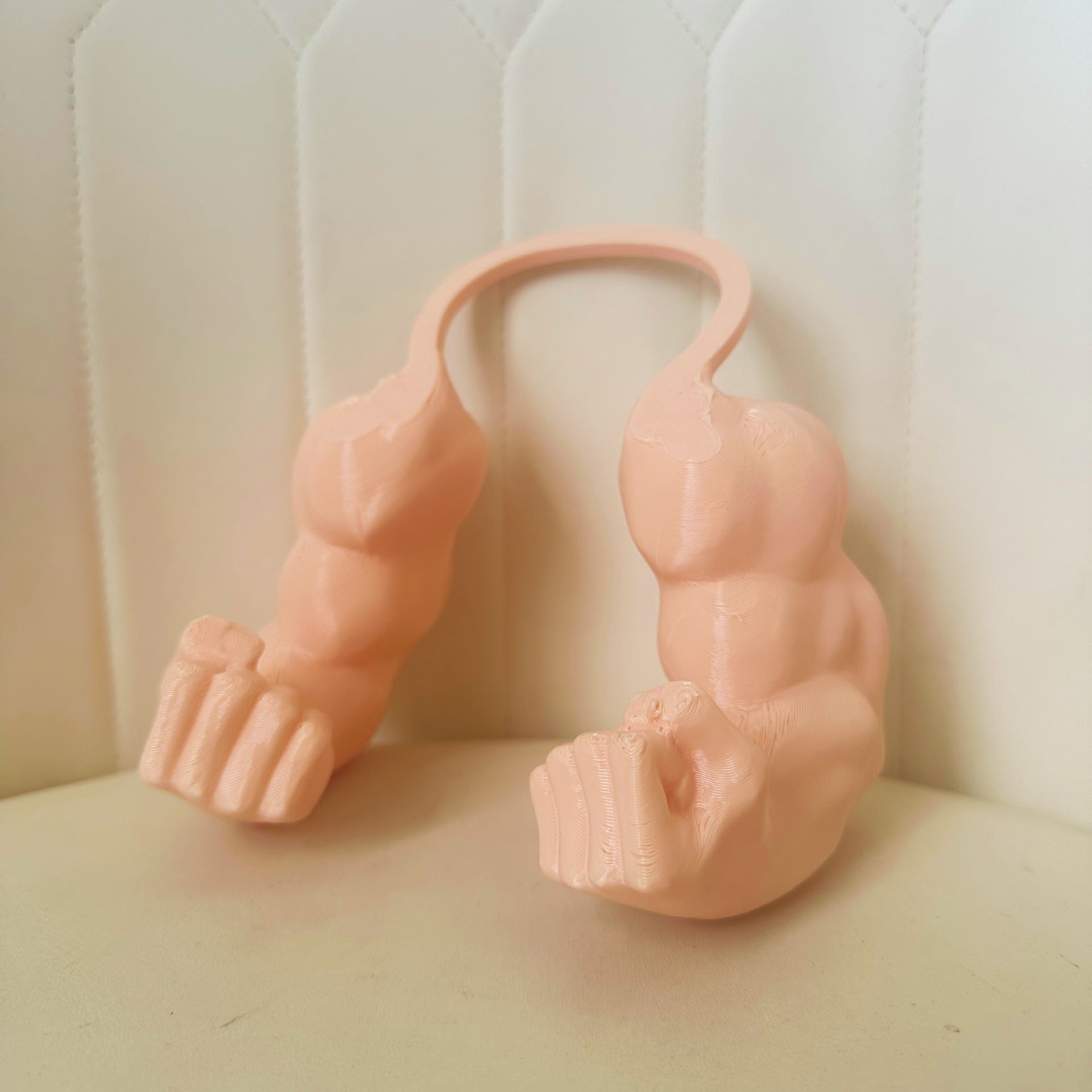 Creative 3D Printed Green Giant Arm Pet Toy