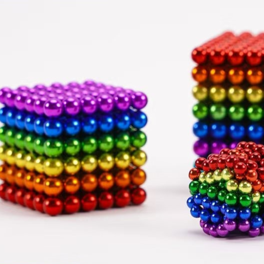 Creative building balls