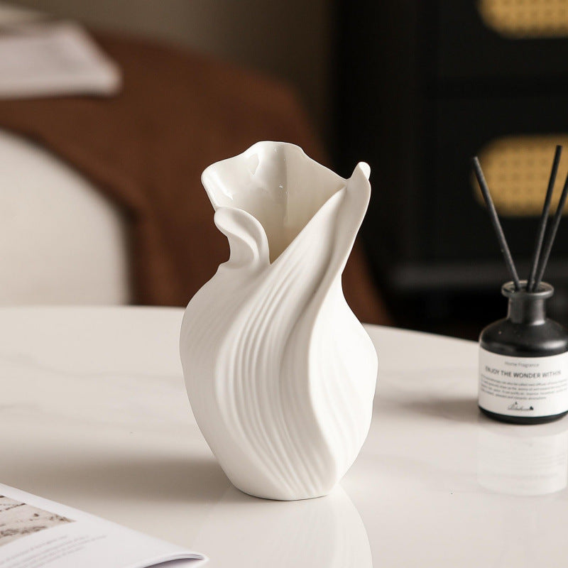 Creative ceramic vase ornaments