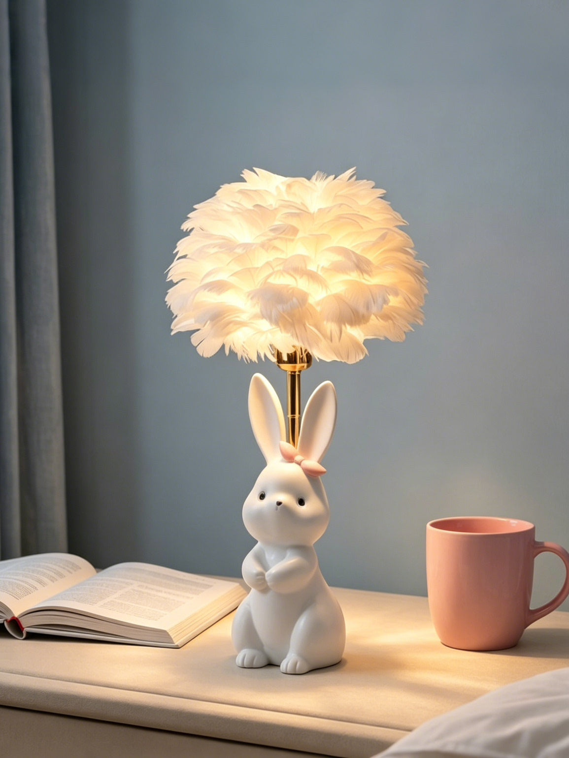 Creative Feather Table Lamp
