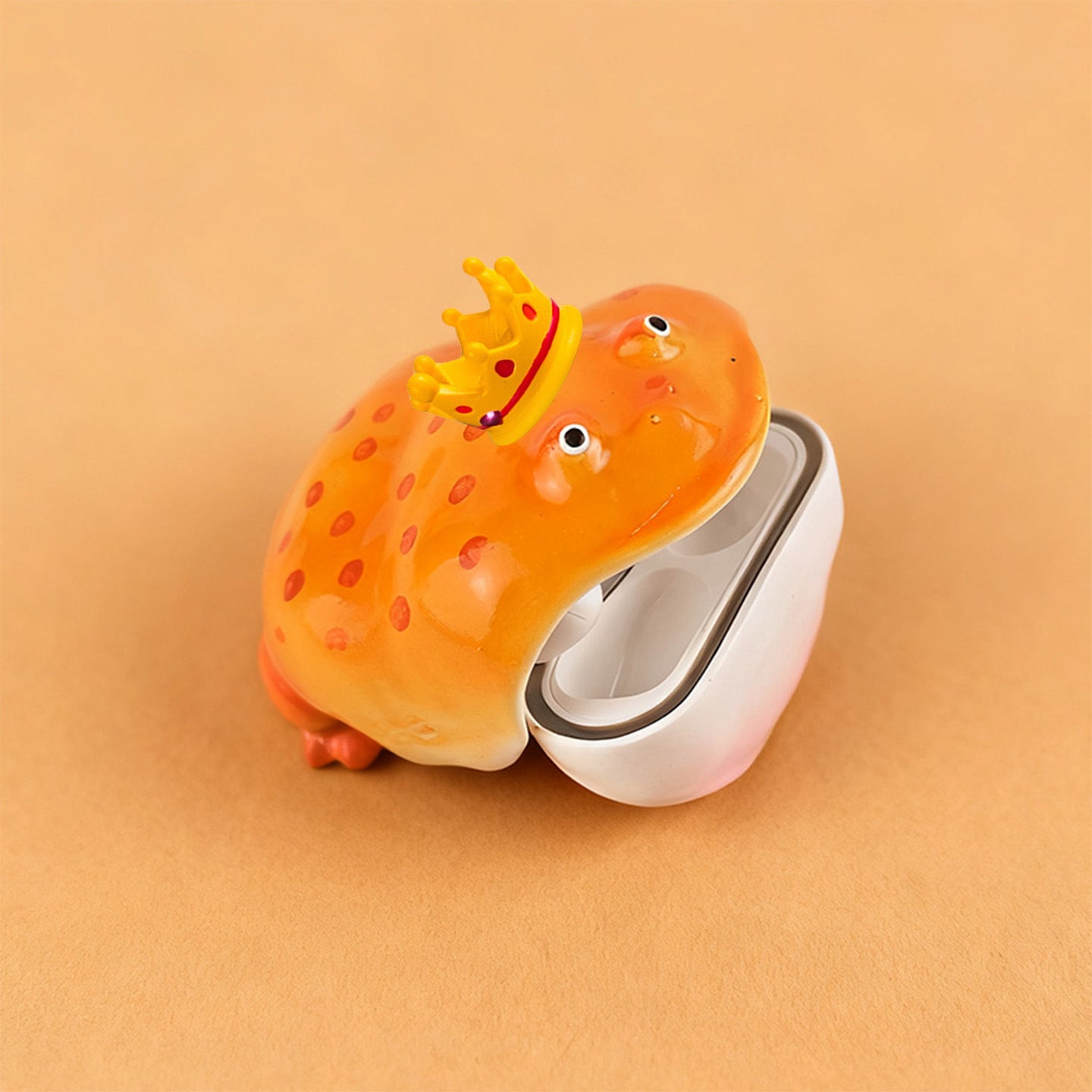 Creative Frog Design Hard Plastic Earphone Case