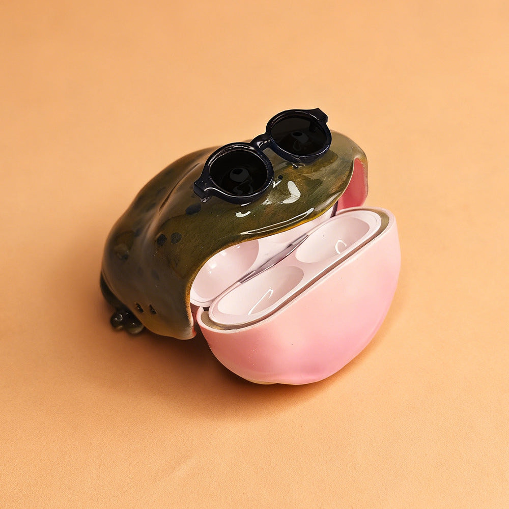 Creative Frog Design Hard Plastic Earphone Case