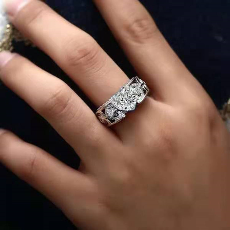 Creative Heart Shape Crown Ring
