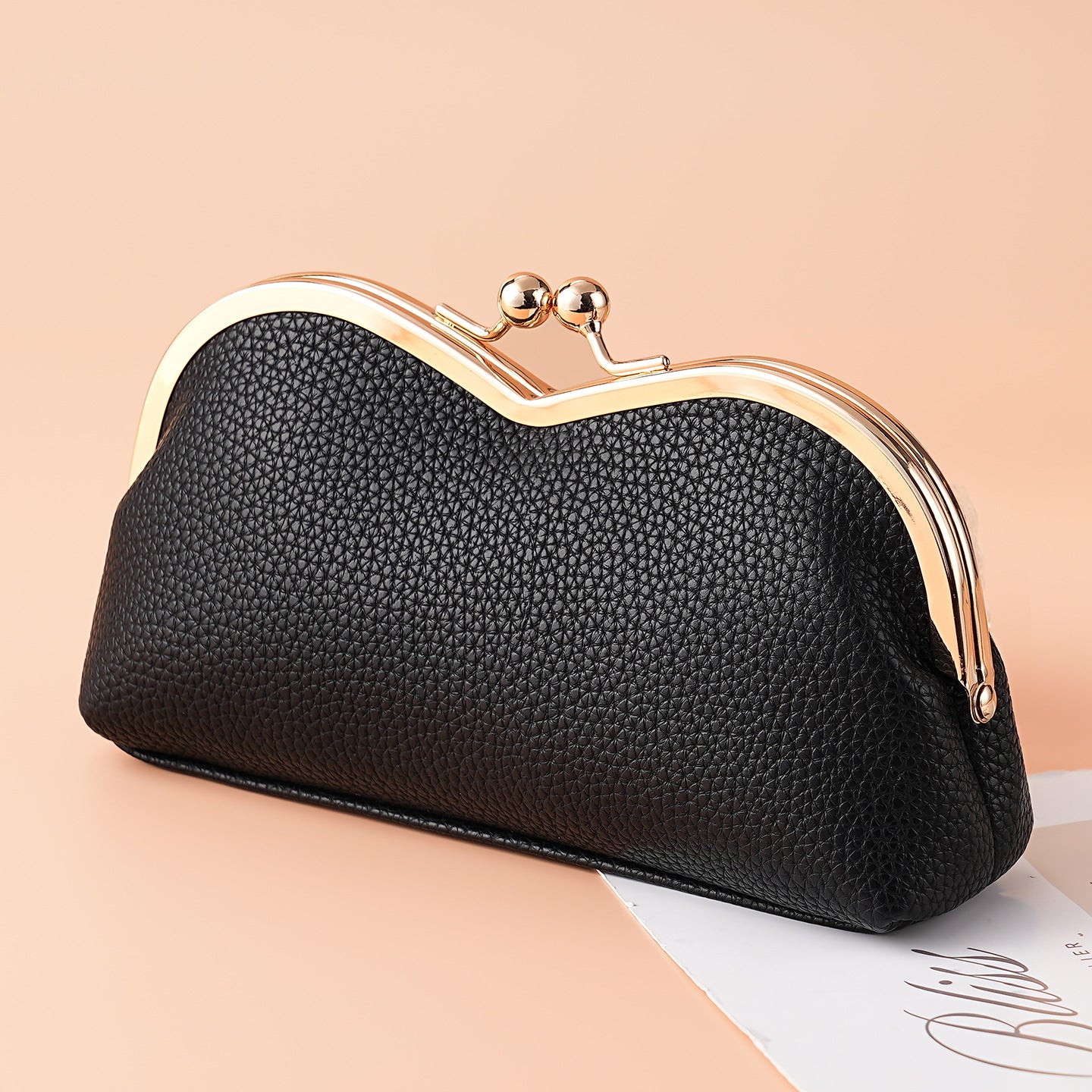 Creative Heart Shape Sunglasses Storage Case