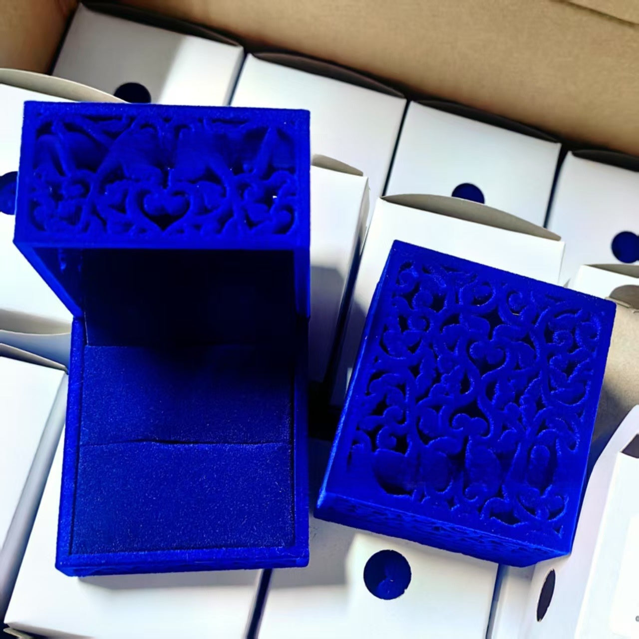 Creative Hollow Ring Box