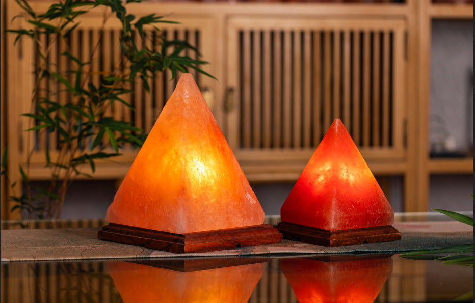 Creative spherical crystal salt lamp