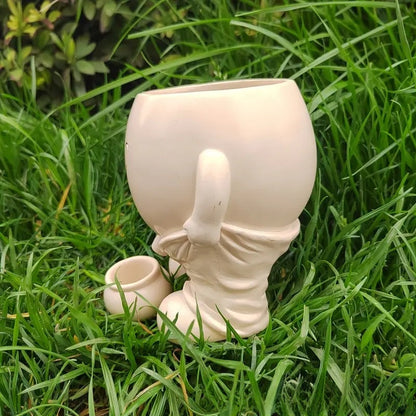 Creative Urinating Figure Flower Pot for Garden Decoration