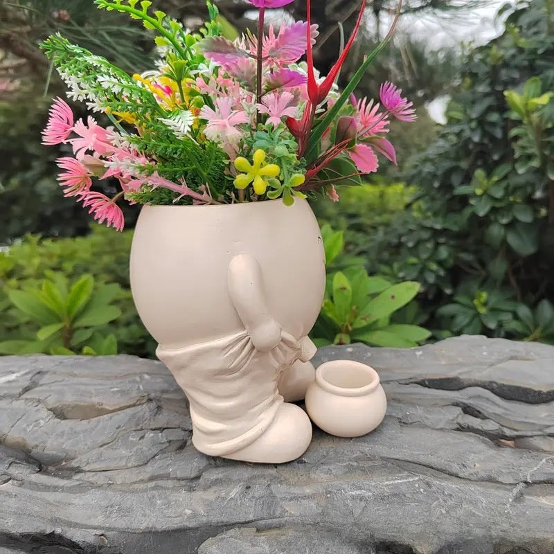 Creative Urinating Figure Flower Pot for Garden Decoration