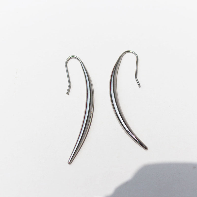 Crescent Moon Line Earrings