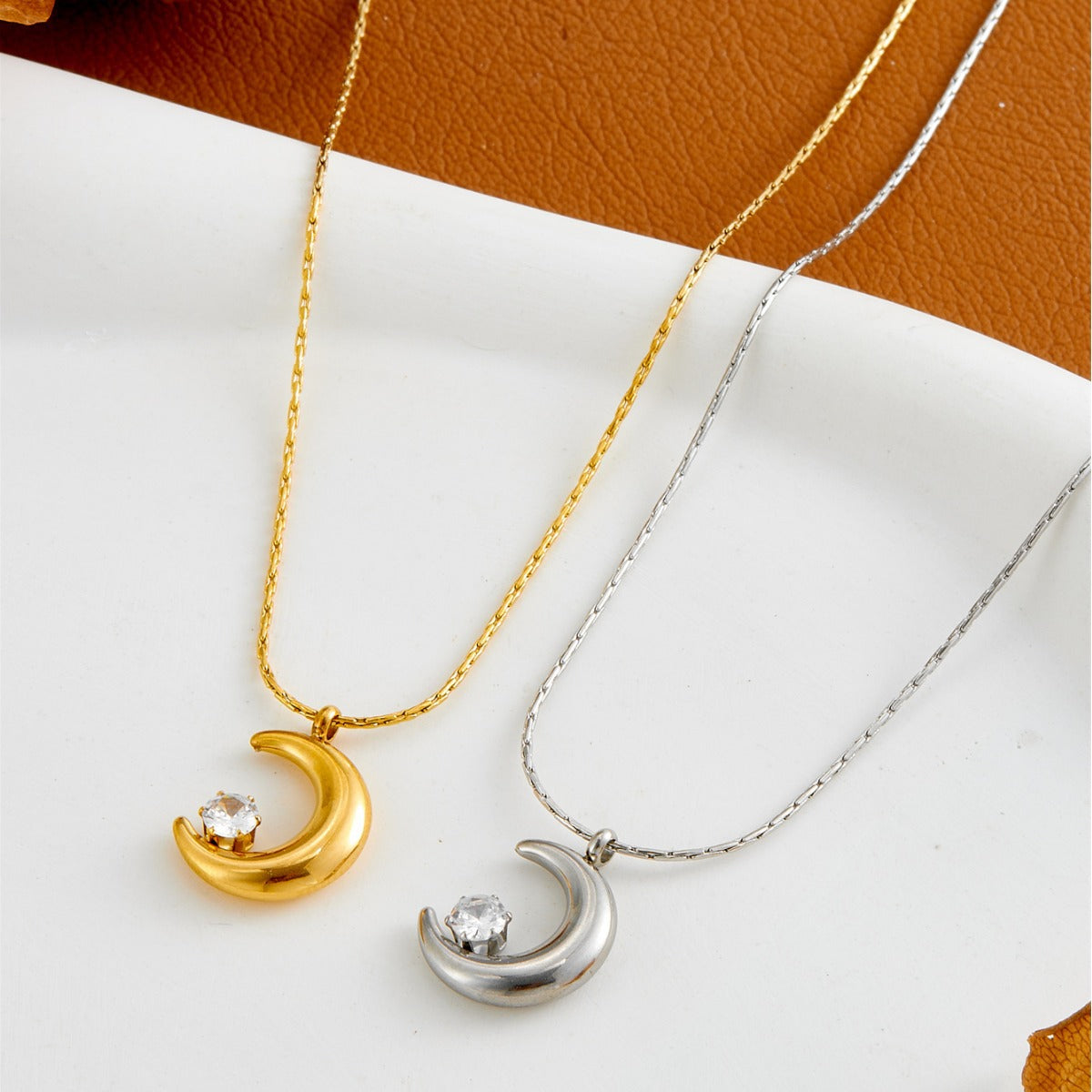 Crescent Moon Small Crescent Claw Diamond Moon necklace