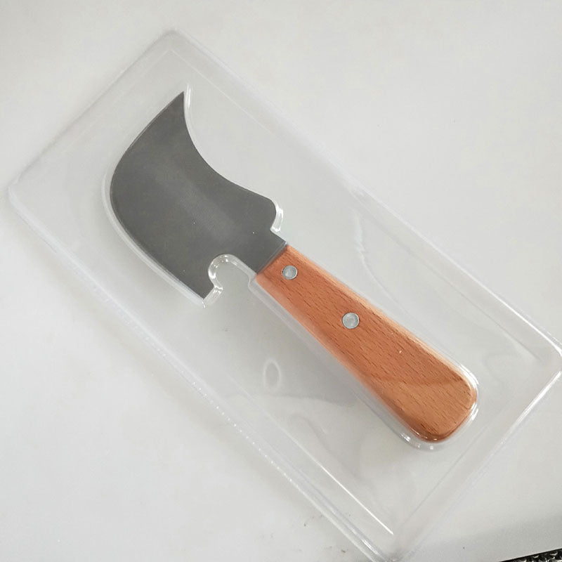 Crescent-shaped shovel blade