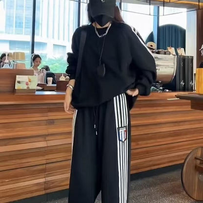Crew-neck hoodie and wide-leg pants