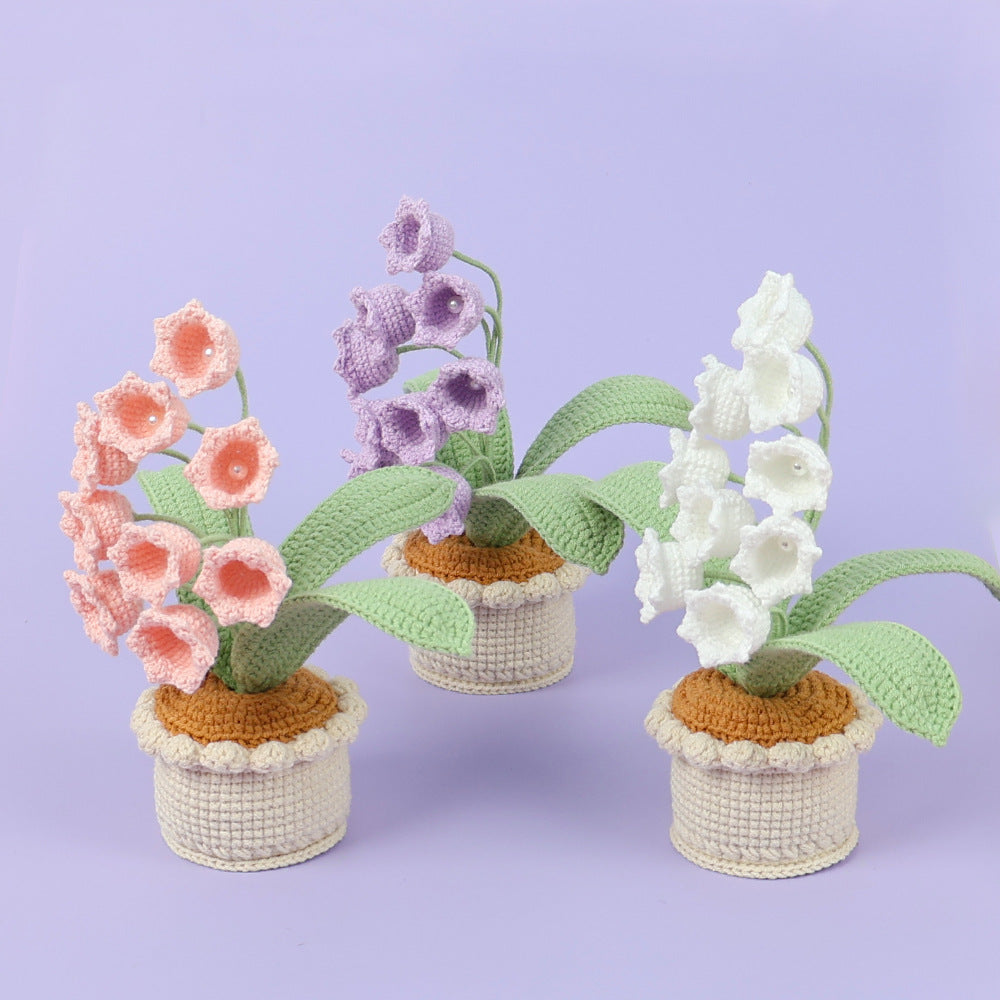 Crocheted realistic potted plants
