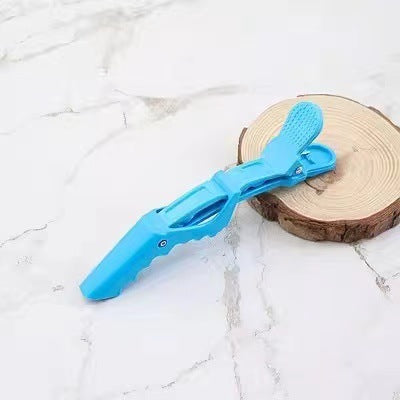 Crocodile hair clip