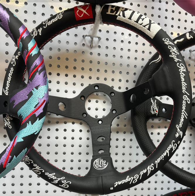 Cross-border hot-selling car universal deep concave competitive steering wheel 320MM modified leather steering wheel