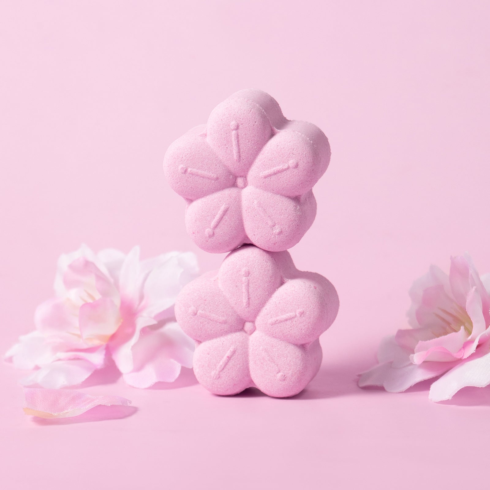 Cross-border Lecco Japan Cherry Blossom Bubble Explosion Bath Salt 30g Body Cleansing Moisturizing Factory in stock Wholesale