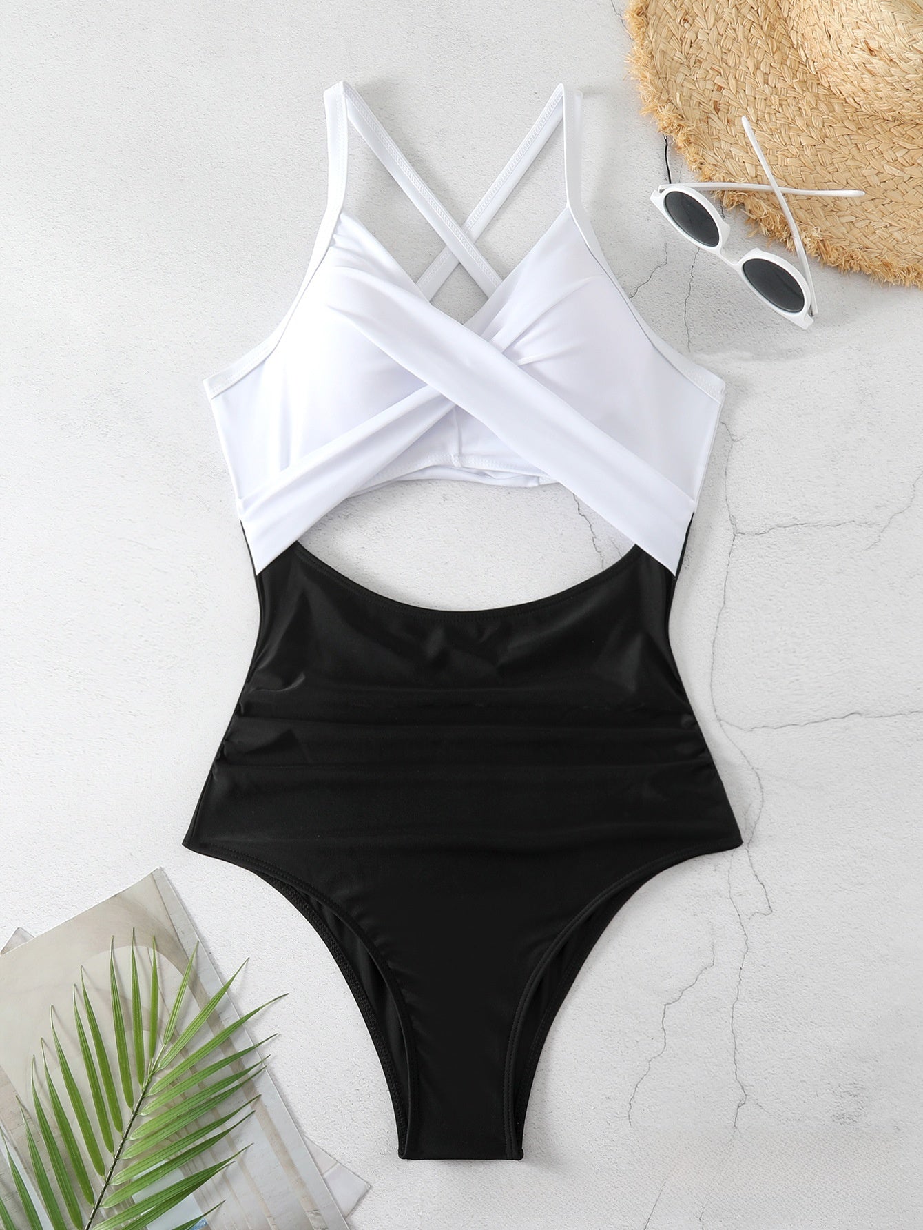 Cross-color-block swimsuit backless