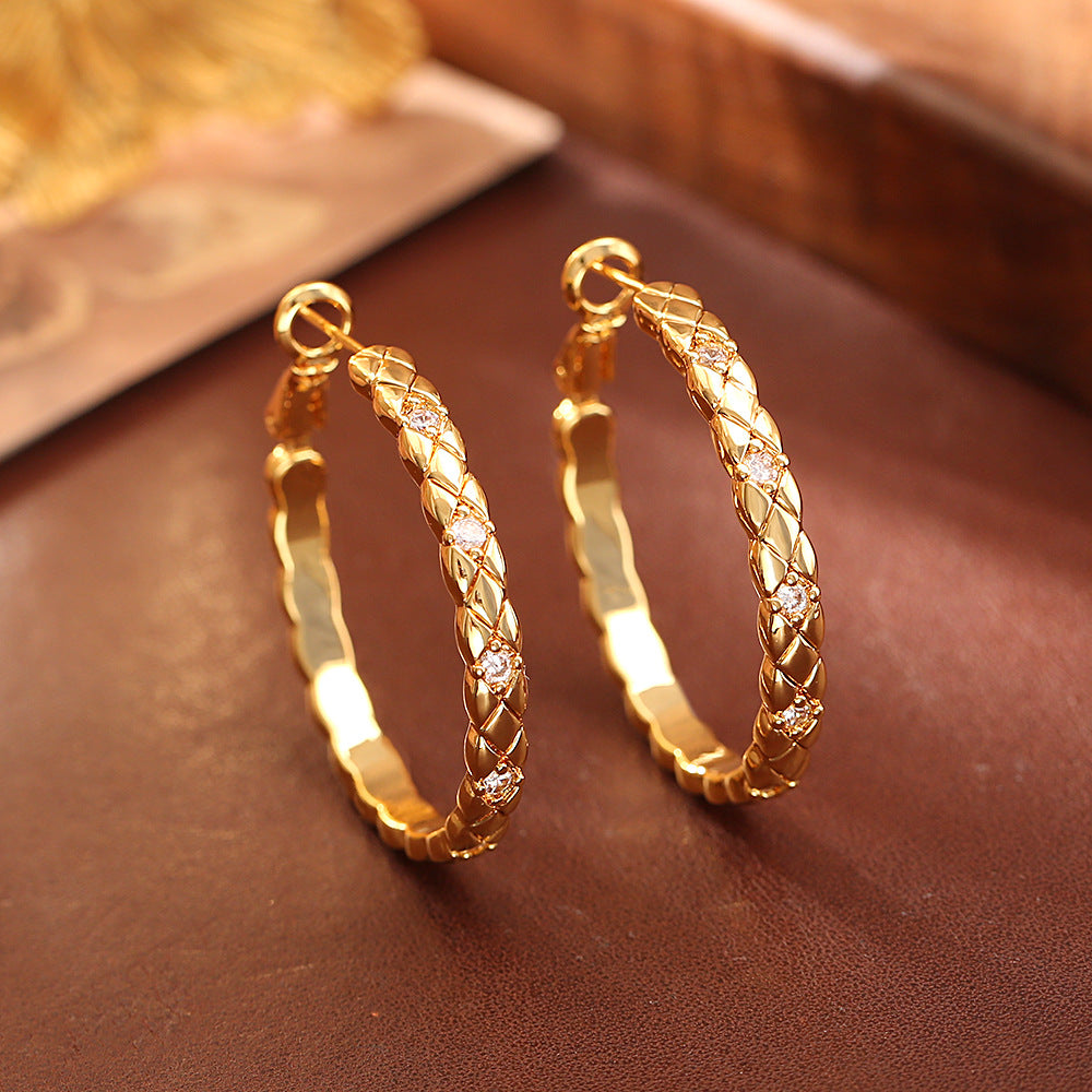 Cross grain earrings