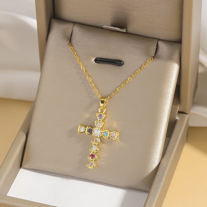 Cross pendant necklace