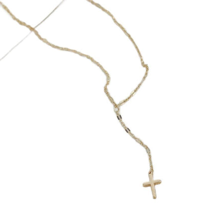 Cross pendant necklace
