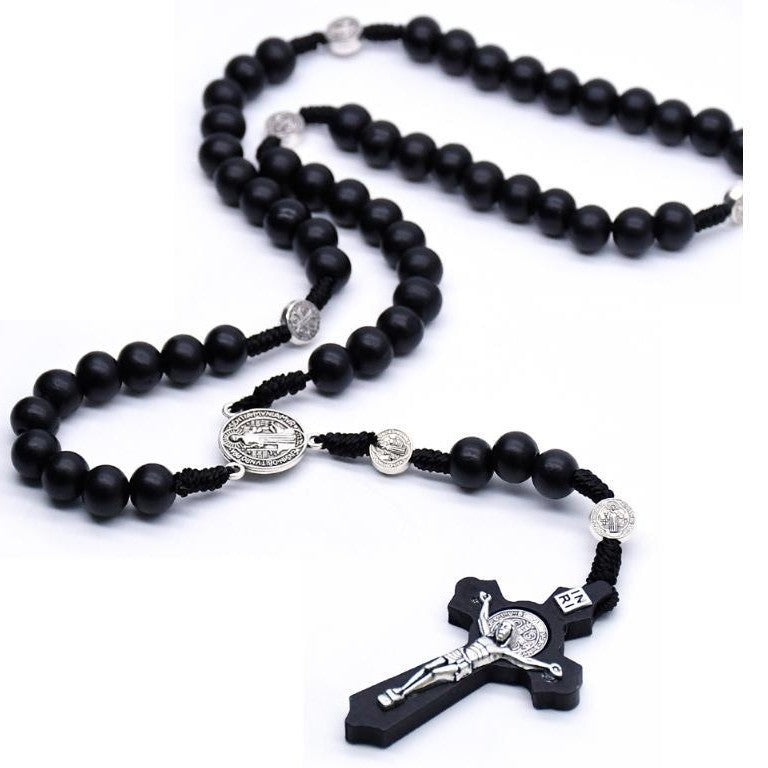 Cross-shaped brown necklace