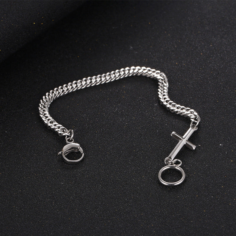 Cross-shaped Cuban chain