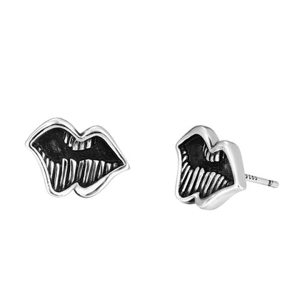 Cross-shaped stud earrings