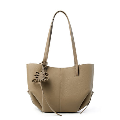 Crossbody leather shoulder bag