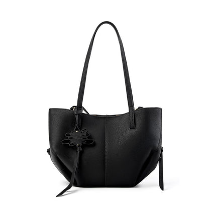 Crossbody leather shoulder bag