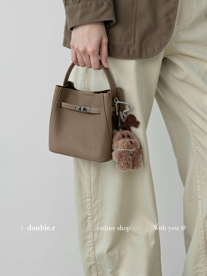 Crossbody shoulder bag