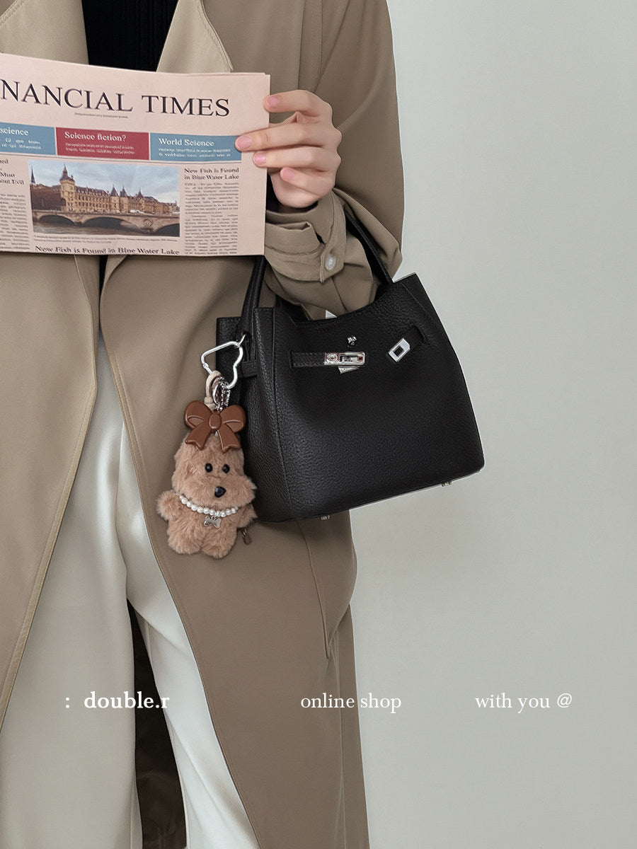 Crossbody shoulder bag