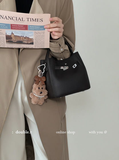 Crossbody shoulder bag