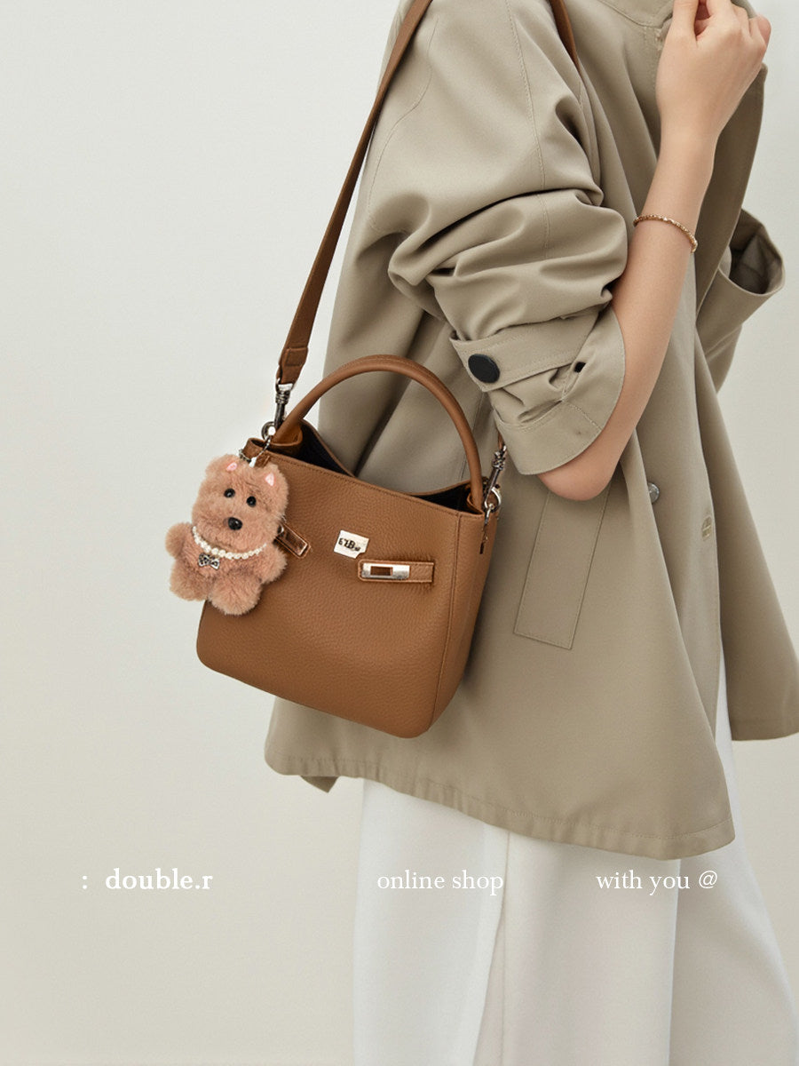 Crossbody shoulder bag