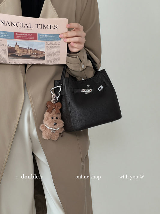 Crossbody shoulder bag