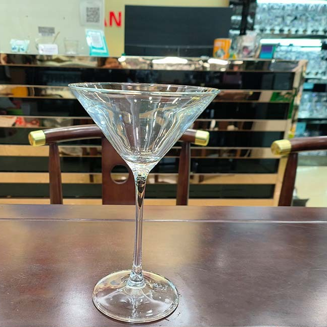 Crystal glass cocktail glass