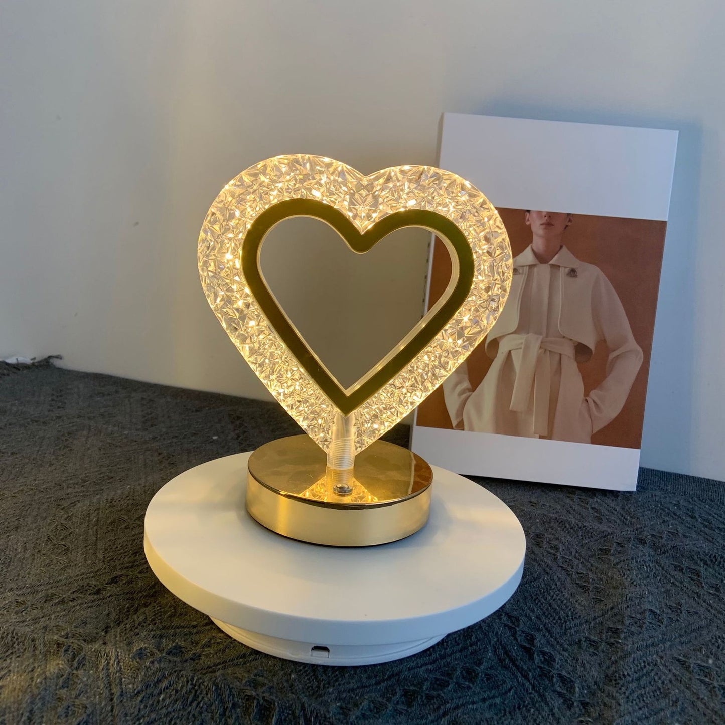 Crystal table lamp