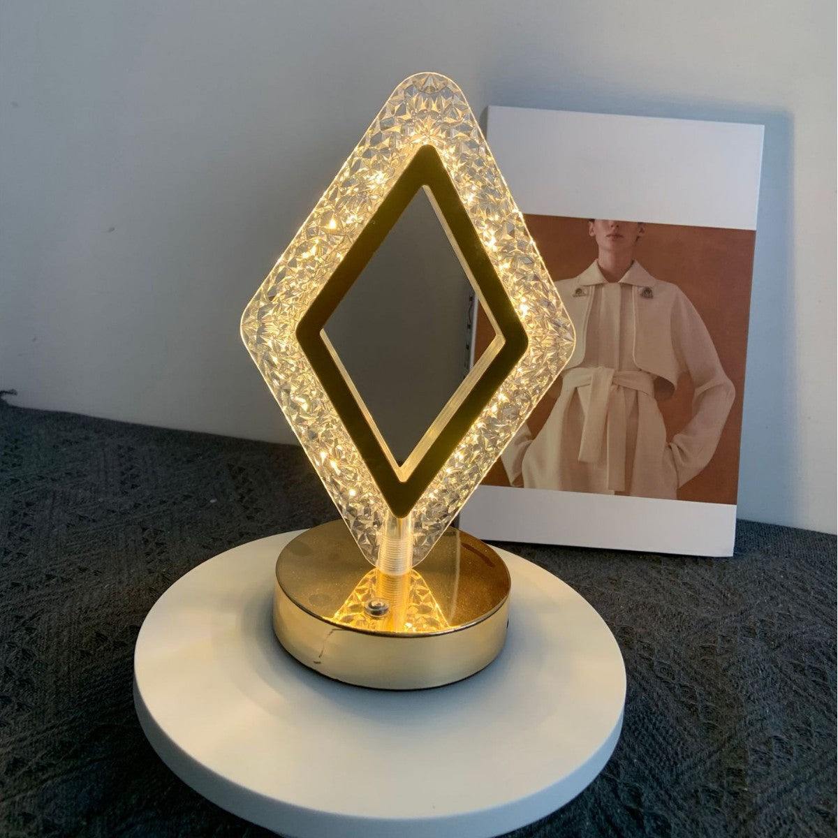 Crystal table lamp