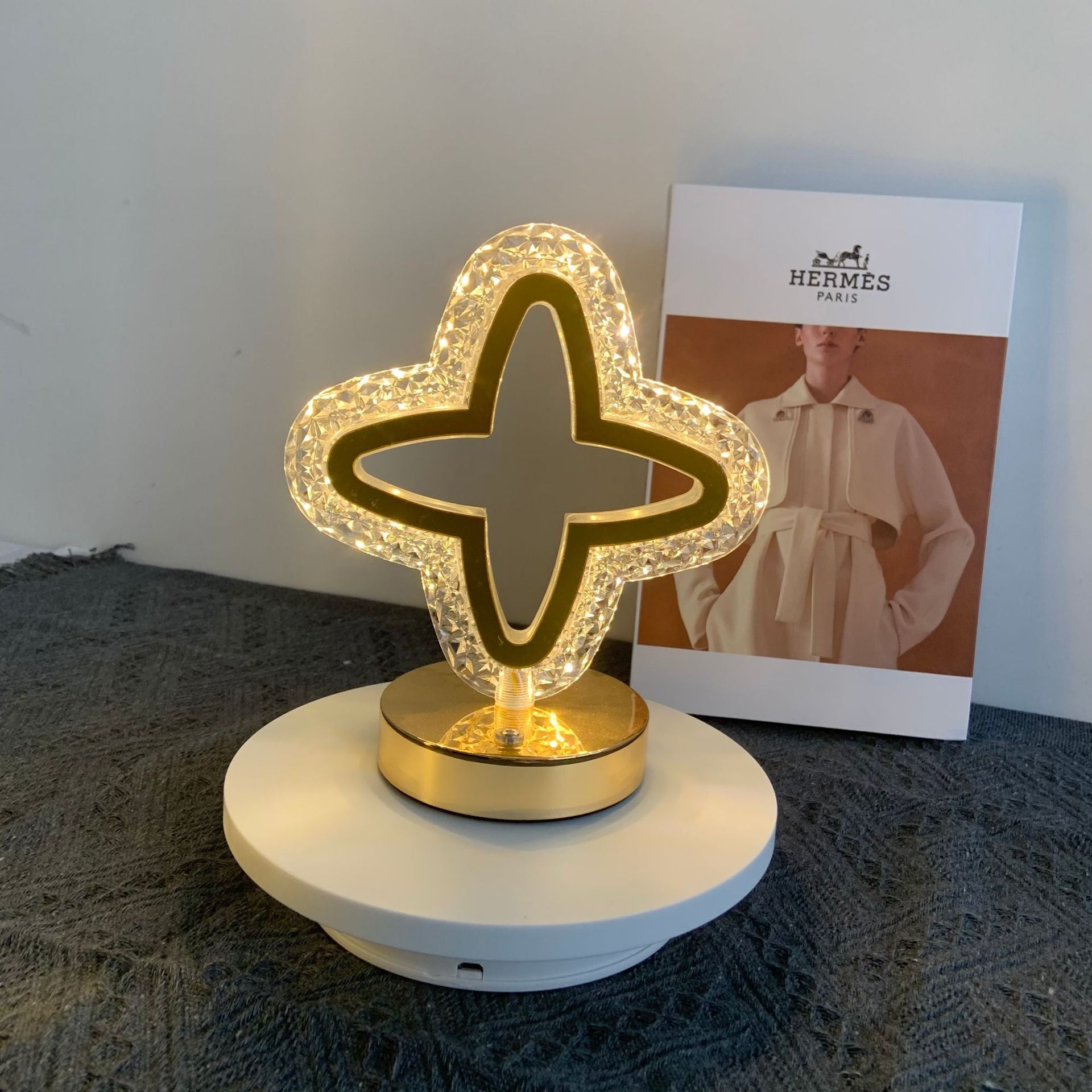 Crystal table lamp