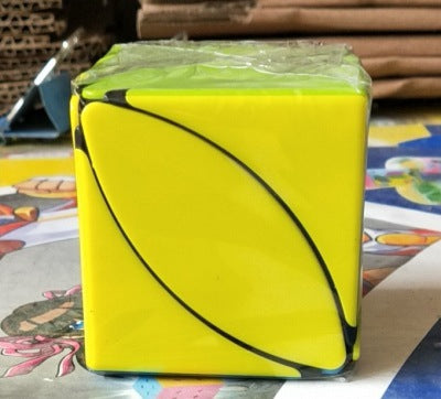 Cube toddler toy