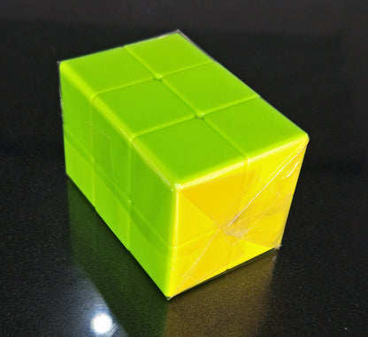 Cube toddler toy