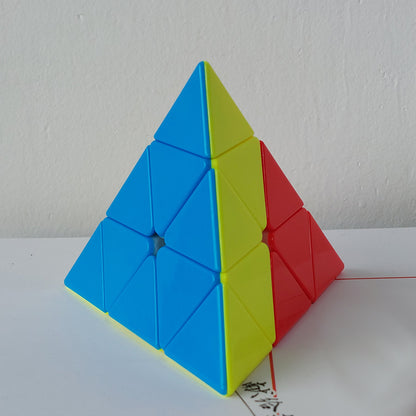 Cube toddler toy