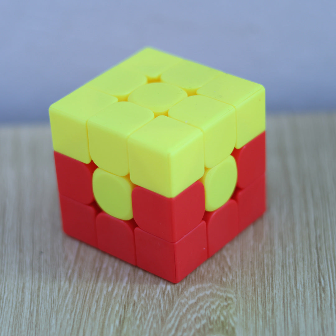 Cube toddler toy
