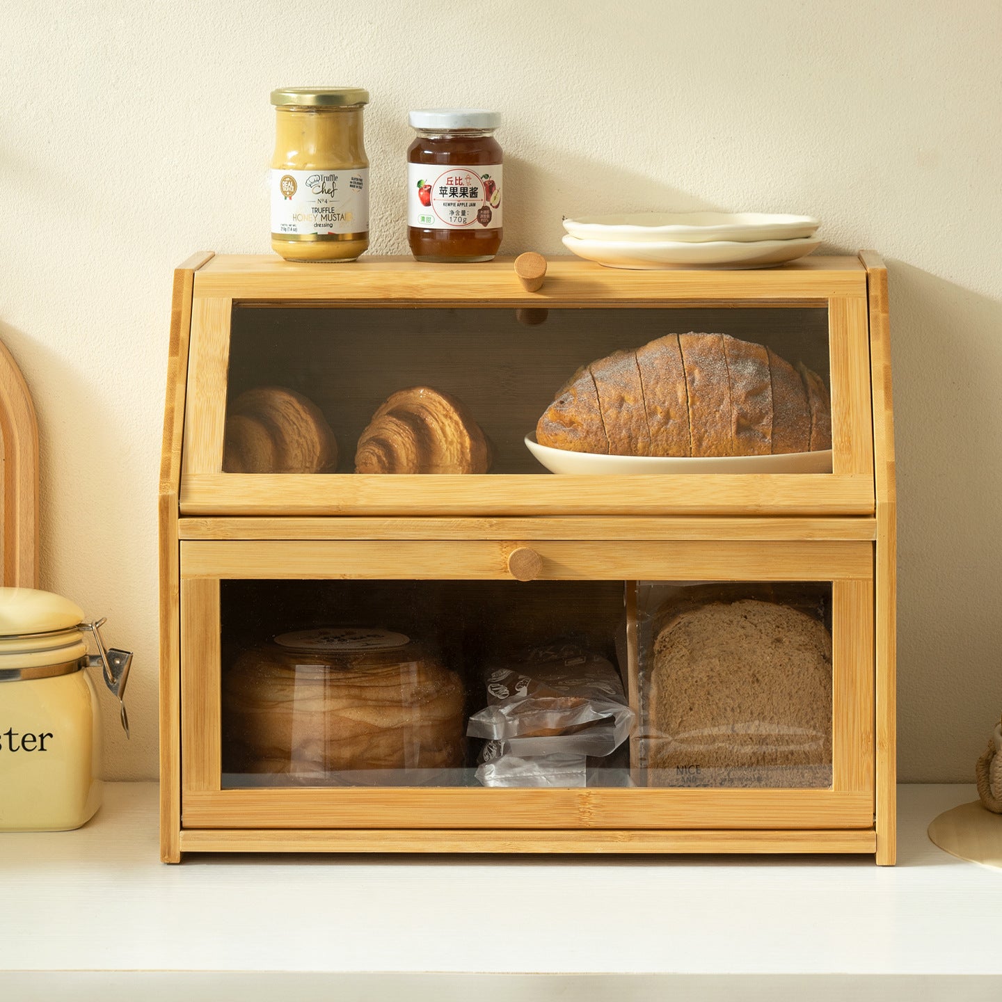 Cup storage rack