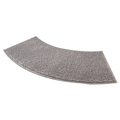 Curved floor mat for the bathroom